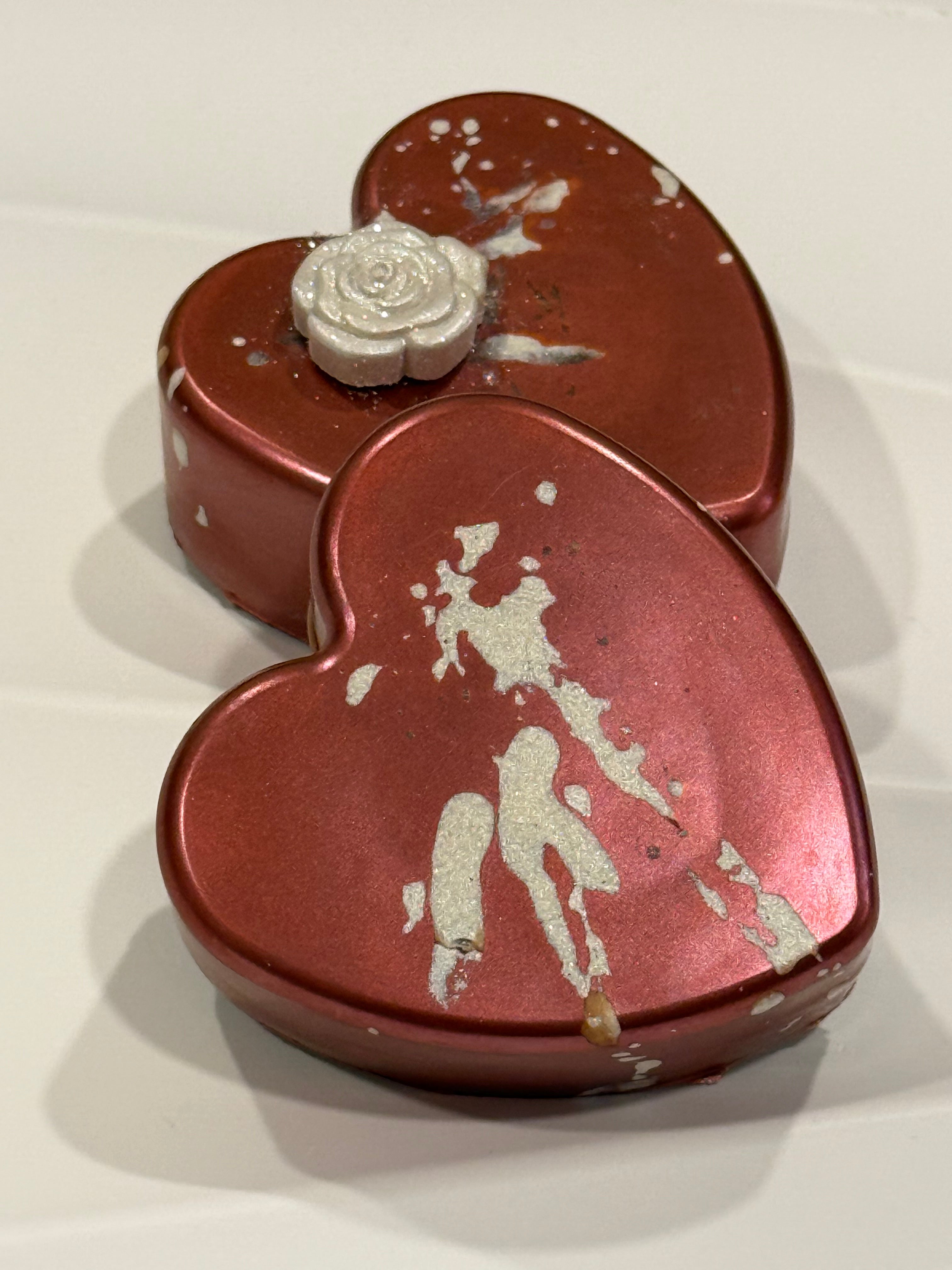 Dubai Chocolate Hearts – SUKKAR